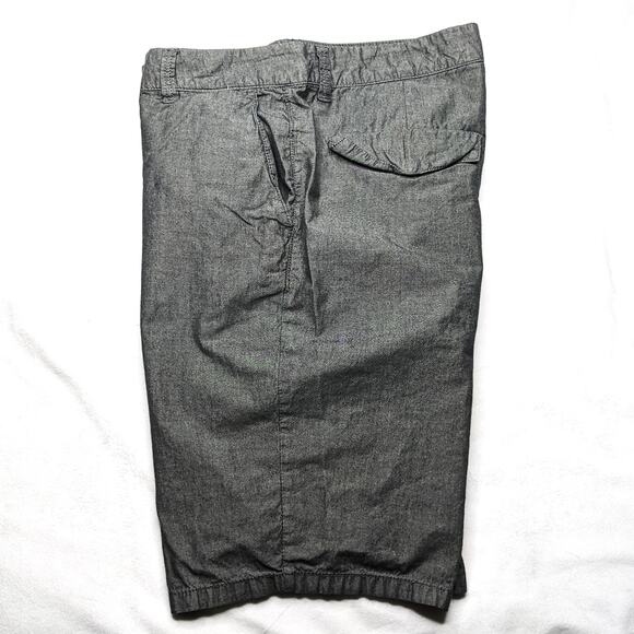 Izod Men's Flat Front Shorts Size 36 Gray Golf Casual Chino Summer - Picture 3 of 4